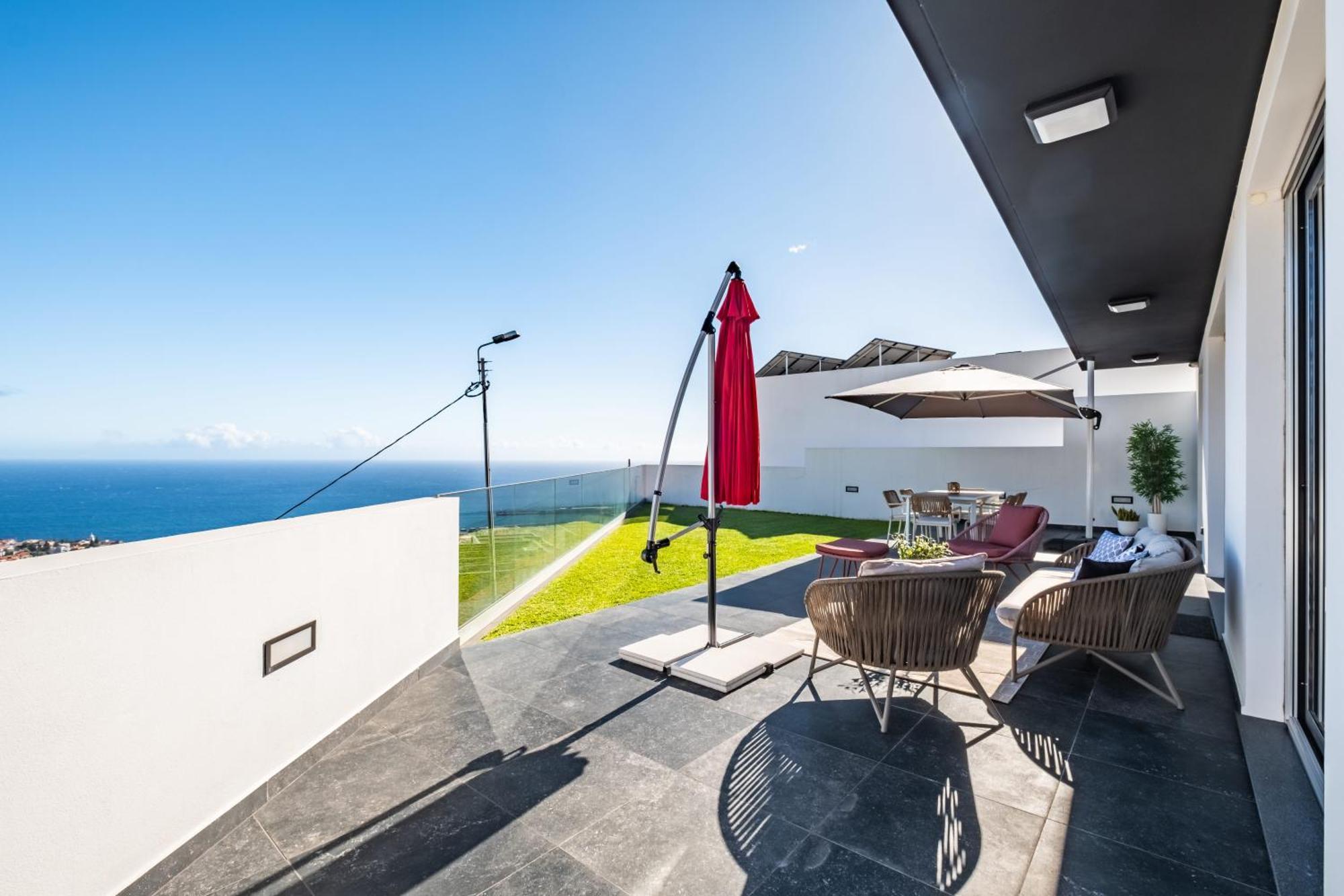 Bayview Retreat Villa *